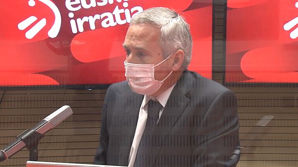Iñigo Ucin, en el programa "Faktoria" de Euskadi Irratia