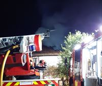 Una persona atendida por inhalación de humo en un incendio en un caserío de Zestoa