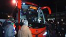 Istiluak izan dira Reale Arena inguruan Atletico Madrilen autobusa iristean