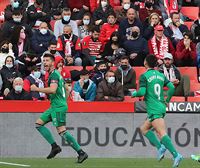 Osasuna sale con los tres puntos de Granada (0-2)