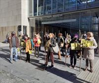 Una marcha reclama la paralización de las obras del metro en San Sebastián