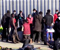Cerca de 2.500 migrantes intentan saltar la valla Melilla y 491 logran superarla
