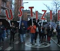 Manifestación en Vitoria-Gasteiz en recuerdo de las víctimas del 3 de marzo de 1976