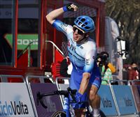 Grovesek irabazi du Kataluniako Voltako bigarren etapa eta Hvidebergek liderraren elastikoa jantzi du