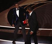 10 urtez Oscar Sarien galetatik kanporatu du Will Smith Hollywoodeko Academiak