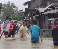Al menos 23 muertos tras el paso de la tormenta tropical Megi por Filipinas