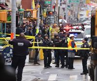 New Yorkeko polizia metroko tiroketaren egilearen bila dabil