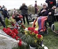 Cientos de personas recuerdan en Pamplona a los navarros asesinados en la Guerra Civil