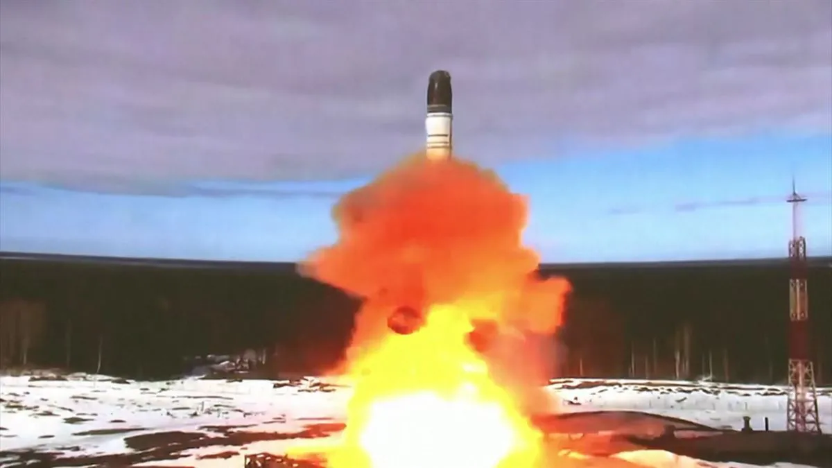 Vídeo: Rusia prueba con éxito un nuevo misil balístico intercontinental