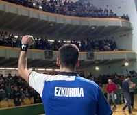 Ezkurdiak Zabaleta garaitu du partida oso gogorrean (22-21)
