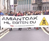 Trabajadores de CAF homenajean a las víctimas del amianto