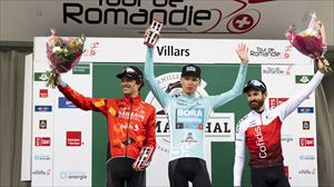 Vlasov gana la última etapa y la Vuelta a Romandía