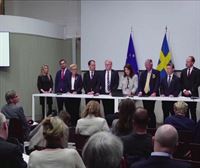 Suediako parlamentuko indar politiko gehienak NATOn sartzearen alde akordioa sinatu dute