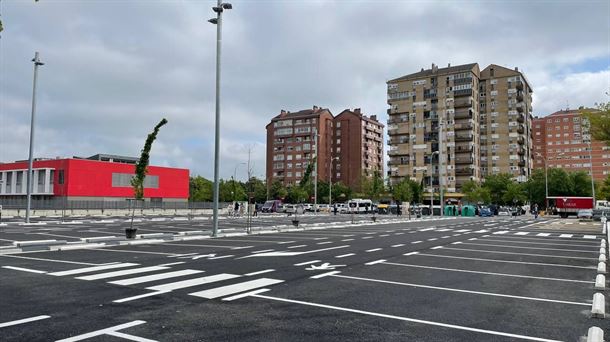 Inaugurado el nuevo aparcamiento de la calle Julián de Arrese de Lakua-Arriaga