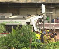 Un fallecido y casi un centenar de heridos en el accidente de tren de Sant Boi