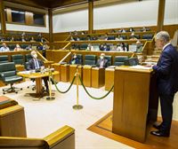 El Parlamento Vasco pide ampliar a 18 semanas los permisos de maternidad y paternidad en el ámbito privado