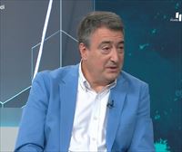 Esteban: Erregearen bortxaezintasuna berraztertu beharko litzateke, baina PSOE eta PP ez daude prest