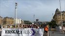 Milaka lagunek parte hartu dute euskararen aldeko Donostiako manifestazioan 
