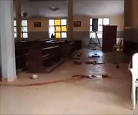 Un ataque en una iglesia católica de Nigeria causa al menos 50 muertos
