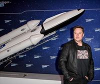 Elon Muskek Twitterren erosketa gauzatu eta zuzendari nagusiak kaleratu ditu