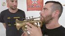 Punky nos enseña a tocar la trompeta, ''indispensable'' para ir al ''Conquis''