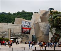 Guggenheim Museoak bere ordutegia luzatu du