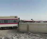 Al menos 17 personas han muerto tras descarrilar un tren en el centro de Irán