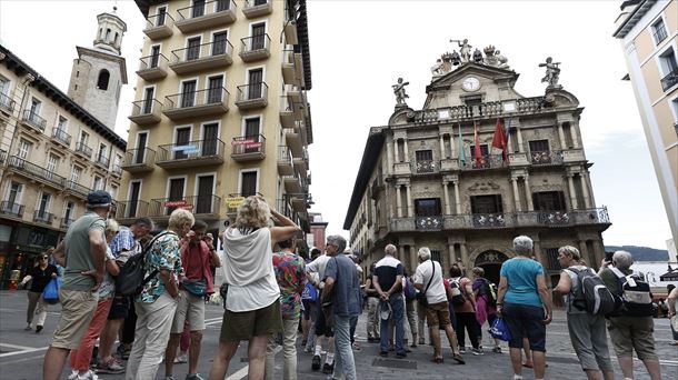 Las posturas de Navarra Suma y la oposición cada vez más alejadas en el Ayuntamiento de Pamplona