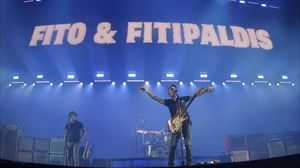 Fito y Fitipaldis durante su concierto en San Mamés. Foto: EFE