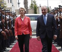 La presidenta de la Comisión Europea, Ursula von der Leyen, visita a las autoridades israelíes y palestinas