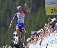 Thibaut Pinotek irabazi du azkenaurreko etapa, Oscar Rodriguez nafarraren aurretik