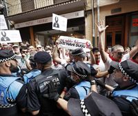 Heridos tres policías municipales en unos altercados durante la procesión de San Fermín