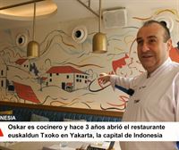 Oskar, que es de Deba, nos invita a su restaurante Txoko, en Yakarta