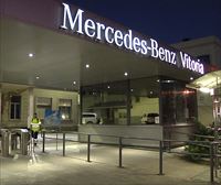 Una nueva huelga vuelve a parar la producción en Mercedes Vitoria