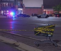 Un hombre armado irrumpe en un centro comercial de Indiana y mata a al menos tres personas