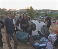 Fuerzas israelíes desalojan a miles de colonos judíos en Cisjordania ocupada