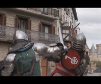 ¿Sabías que la plaza Carlos III de Olite acoge combates medievales?