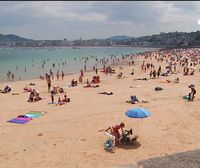 Los termómetros marcan máximas de 35 grados en Donostia y 38 en Bilbao