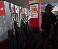 Gasolina y diésel suman siete semanas de caídas y se abaratan más de un 12 % desde junio