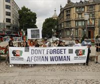Una concentración en Bilbao denuncia la situación que viven las mujeres en Afganistán