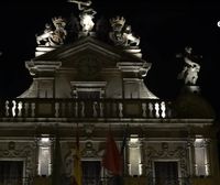 El alcalde Enrique Maya decide que el Ayuntamiento de Pamplona no apagará las luces a las 22:00h