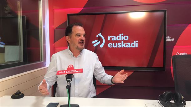 Carlos Iturgaiz, EAEko PPko presidentea, Radio Euskadin
