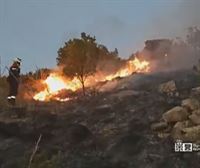 Bomberos de Navarra trabajan en la extinción de varios incendios causados por rayos