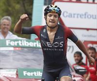 Carapaz se impone en Peñas Blancas y Evenepoel sigue líder de La Vuelta