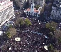 El Parlamento argentino condena el atentado contra Kirchner