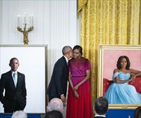 Los Obama vuelven a la Casa Blanca para la exhibición de sus retratos oficiales