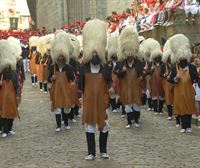 El Alarde tradicional recorre las calles de Hondarribia