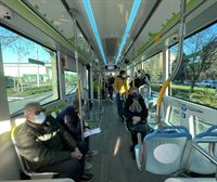 Hoy te puedes montar gratis en los autobuses urbanos de TUVISA, el BEI, el tranvía y en el transporte comarcal