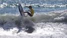 Adur Amatriain accede a la tercera ronda en el Mundial de surf de California