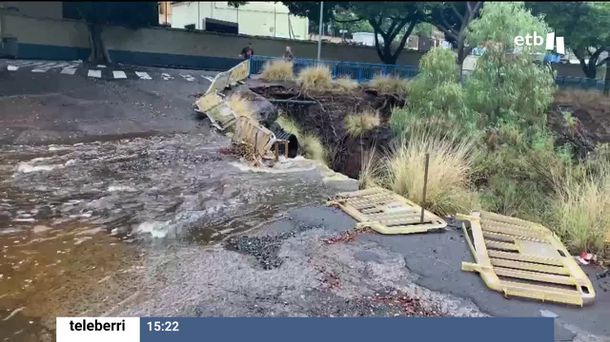 Inundaciones en Canarias. Una foto obtenida de un vídeo de EITB Media.